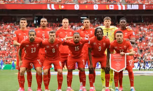 World Cup 2026: Tuyển Thụy Sĩ tìm cách xử lý vấn đề 'bạo lực trên không gian mạng'