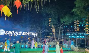 Sôi động ngày hội tại chợ quê Cầu ngói Thanh Toàn