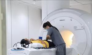 Xã hội hóa y tế, nâng chất lượng khám, chữa bệnh 