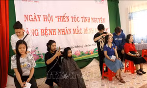 Sẻ chia mái tóc, lan tỏa yêu thương