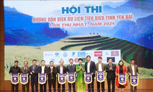 Sôi nổi Hội thi hướng dẫn viên du lịch tiêu biểu, giao lưu khiêu vũ thể thao