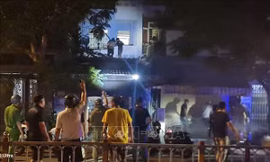 Cháy nhà trong đêm, 6 người an toàn thoát nạn