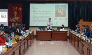 Thúc đẩy sự tham gia của phụ nữ trong lĩnh vực chính trị và hành chính công