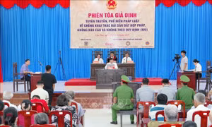 Tuyên truyền IUU bằng hình thức trực quan sinh động cho ngư dân ven biển