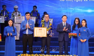 Trao giải thưởng Lý Tự Trọng cho 100 cán bộ Đoàn xuất sắc