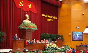 Thông cáo báo chí về ngày làm việc thứ nhất Hội nghị Trung ương 13