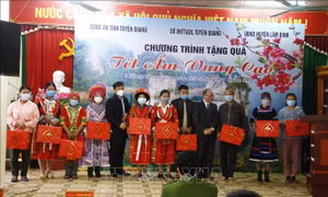 Tổ chức các hoạt động thăm hỏi, tặng quà nhân dịp Tết Nhâm Dần 2022