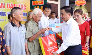 Người dân luôn đoàn kết xây dựng khu dân cư an toàn, giàu đẹp, văn minh