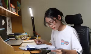 Thủ khoa khối C: Phải nắm được bản chất vấn đề, không nên học thuộc lòng