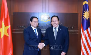 Thủ tướng Phạm Minh Chính hội kiến Chủ tịch Thượng viện Malaysia