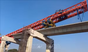 Thái Lan tạm dừng 13 dự án liên quan thảm kịch sập cần cẩu