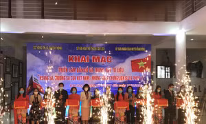Mang tư liệu lịch sử về Hoàng Sa, Trường Sa đến với người dân vùng cao Quảng Trị