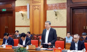 Tổng Bí thư: Tập trung giải quyết dứt điểm 220 vụ việc khiếu nại, tố cáo kéo dài trong quý II/2025