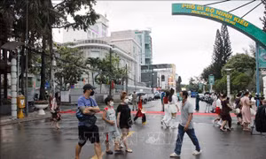 'Hồi sinh' phố đi bộ Ninh Kiều, thúc đẩy kinh tế đêm Cần Thơ