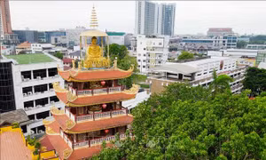 Hồn Việt giữa lòng Viêng Chăn