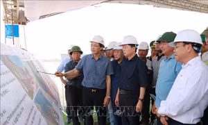 Kiểm tra tiến độ thực hiện các dự án trọng điểm tại tỉnh Quảng Trị
