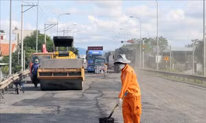 Phú Yên: Tập trung sửa chữa các tuyến quốc lộ bị hư hỏng sau mưa lũ