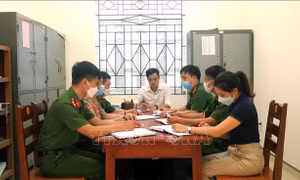 Kiên quyết xóa bỏ tổ chức bất hợp pháp Dương Văn Mình trong vùng đồng bào Mông