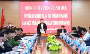 Hà Nội hoãn nhiều chương trình chào mừng, hội họp để tập trung phòng, chống COVID-19