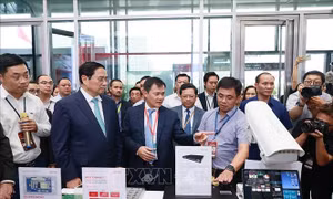 Thủ tướng dự Diễn đàn cấp cao và Triển lãm Quốc tế về Công nghiệp 4.0