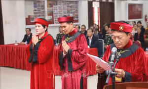 Cộng đồng người Việt tại Lào tưởng nhớ công đức tổ tiên