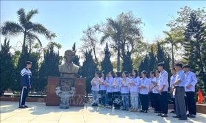 Viết tiếp truyền thống trong ngôi trường mang tên Tổng Bí thư Trần Phú