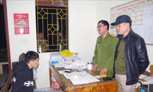 Bắt quả tang đối tượng tàng trữ ma túy dạng kẹo và Ketamin