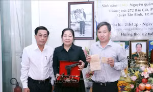 Tiếp nhận hiện vật lịch sử của nữ biệt động 'huyền thoại'