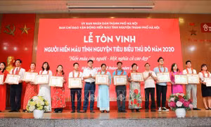 Tôn vinh 181 gia đình và cá nhân hiến máu tình nguyện tiêu biểu Thủ đô 2020