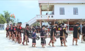 Độc đáo lễ cúng chiêng mới của đồng bào Jrai