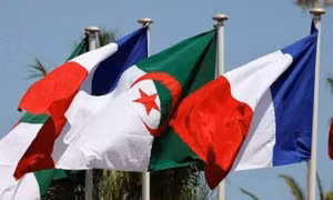 Algeria chấm dứt thỏa thuận miễn thị thực với Pháp