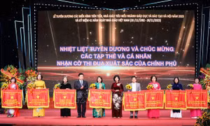 Hà Nội tuyên dương điển hình tiên tiến, nhà giáo tiêu biểu