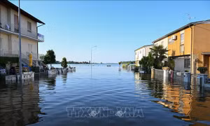 Lãnh đạo Việt Nam gửi điện thăm hỏi lũ lụt tại Italy