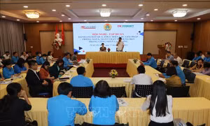 Hỗ trợ người lao động vay vốn lãi suất ưu đãi để phòng, chống 'tín dụng đen'