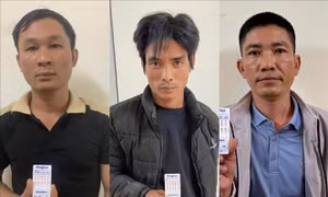 Bắt giữ các đối tượng mua bán, sử dụng trái phép chất ma túy