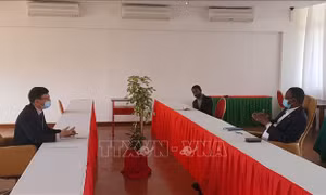 Thúc đẩy hợp tác giữa các đảng cầm quyền tại Mozambique và Việt Nam