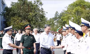 Tổng Bí thư Tô Lâm thăm, làm việc tại Vùng 5 Hải quân