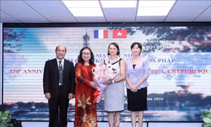 Họp mặt kỷ niệm Quốc khánh Cộng hòa Pháp