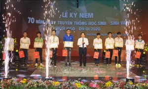 Kỷ niệm 70 năm ngày truyền thống học sinh, sinh viên 