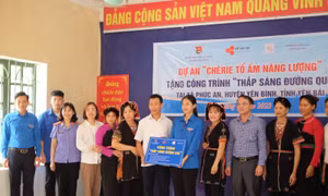 Nữ sinh quê Yên Bái năng động, học giỏi, mê làm thiện nguyện