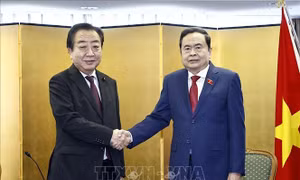 Chủ tịch Quốc hội Trần Thanh Mẫn tiếp Chủ tịch đảng Dân chủ Lập hiến Nhật Bản