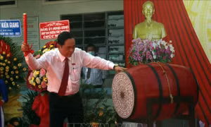 Phó Chủ tịch Quốc hội Trần Thanh Mẫn dự khai giảng năm học mới tại Kiên Giang