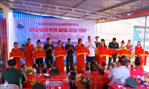 Bộ đội Biên phòng chung tay xây dựng điểm trường vùng biên