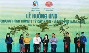 Thủ tướng dự Lễ hưởng ứng trồng 1 tỷ cây xanh - Vì một Việt Nam xanh 