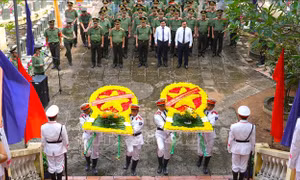 Tri ân các anh hùng, liệt sĩ Công an nhân dân