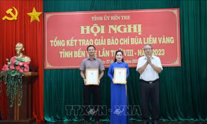 25 tác phẩm đoạt Giải Báo chí Búa liềm vàng tỉnh Bến Tre lần thứ VIII