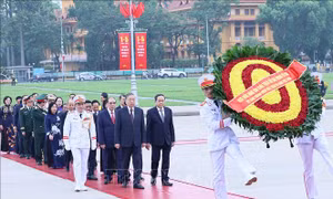Lãnh đạo Đảng, Nhà nước vào Lăng viếng Chủ tịch Hồ Chí Minh