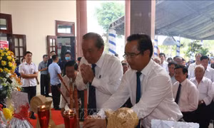 Dâng hương kỷ niệm 55 năm sự kiện 45 ngày đêm đánh Mỹ của quân và dân vùng hạ Cần Giuộc