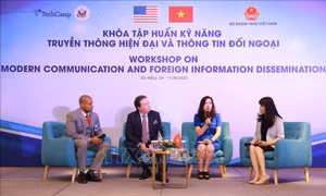 Tập huấn kỹ năng truyền thông hiện đại và thông tin đối ngoại cho người phát ngôn