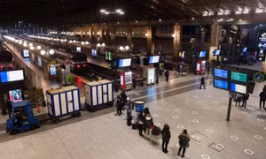 Tấn công bằng dao ở nhà ga Gare du Nord tại Paris